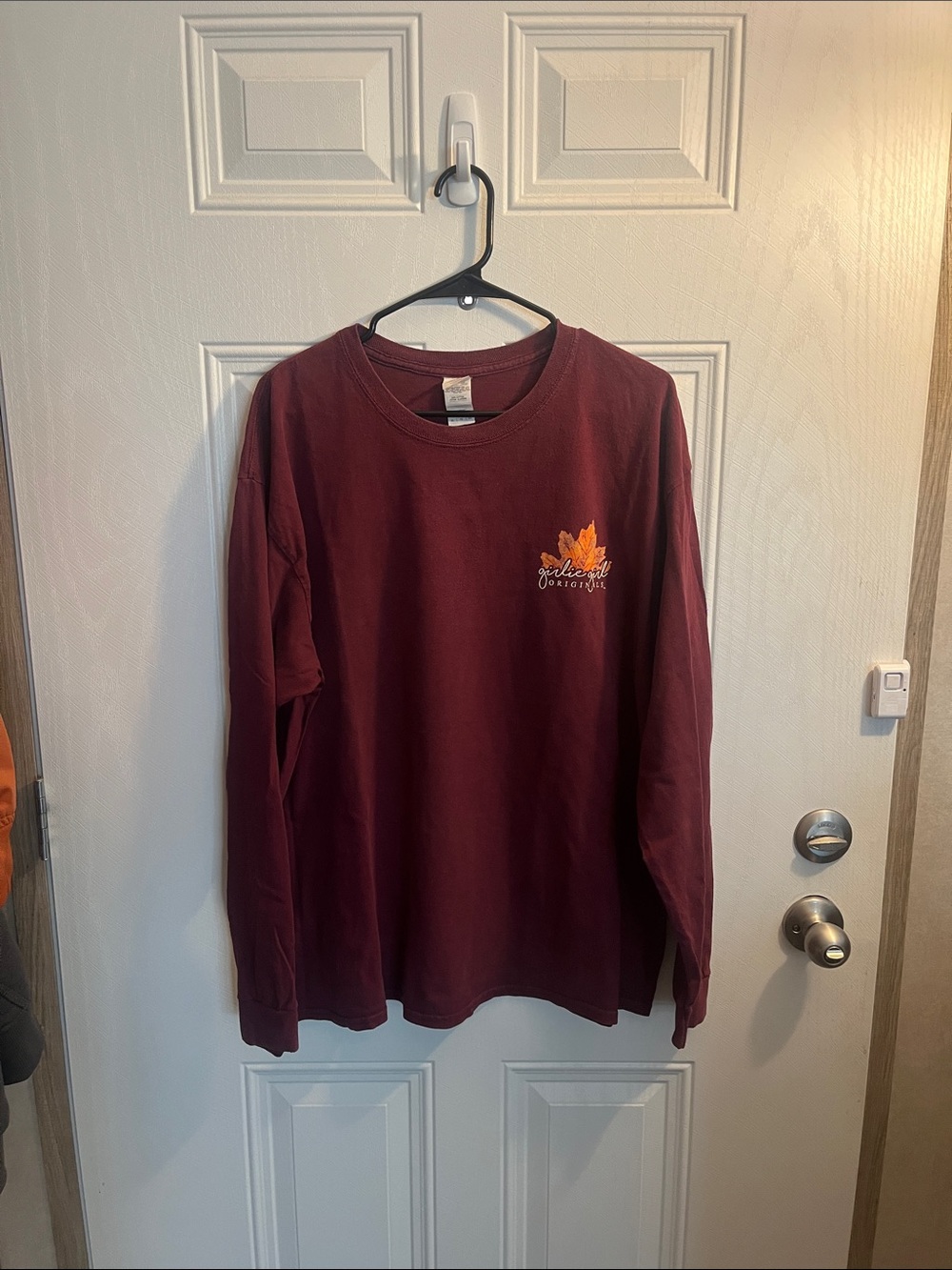 Women’s Long Sleeve Crewneck Shirt - Burgundy with Leaf Logo Size XL